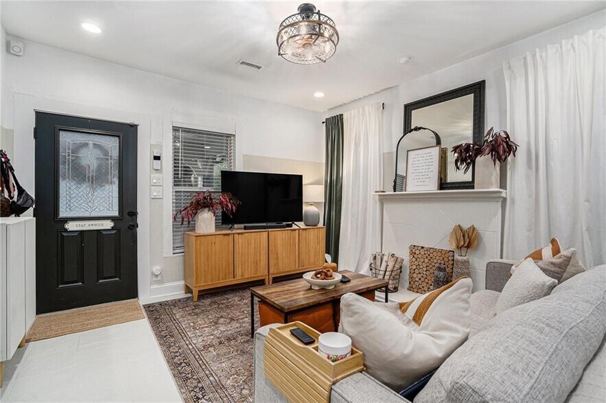 Building Photo - 1812 Defoor Ave NW