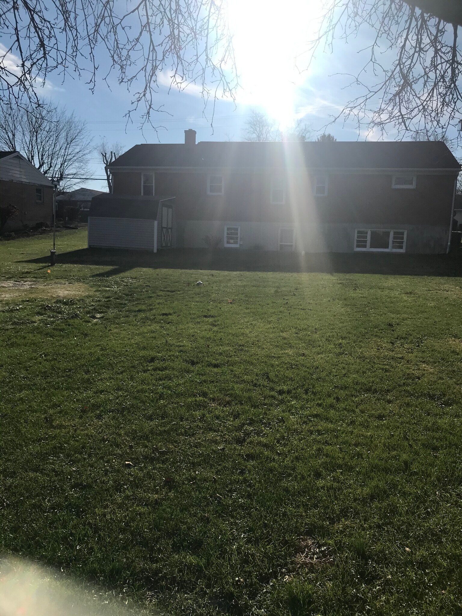 Building Photo - 625 E Queen St