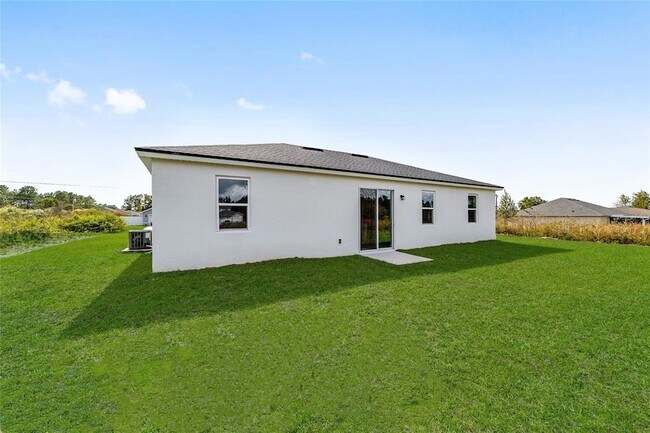 Building Photo - 5185 SW 155th Loop