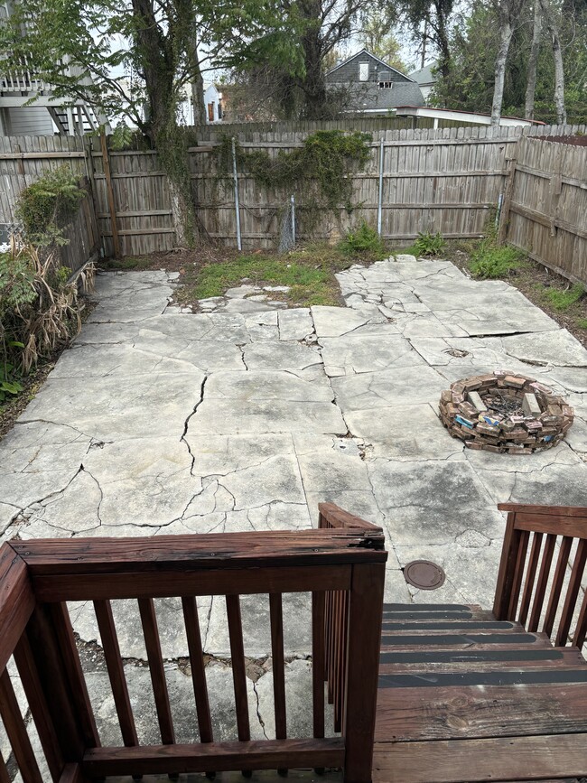 Backyard - 2123 Bienville St