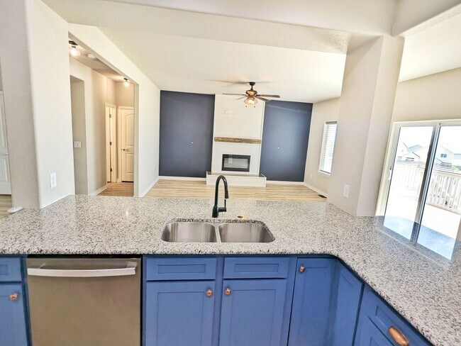 Building Photo - Stunning Modern Home with SHORT TERM LEASE and Breathtaking Mountain Views