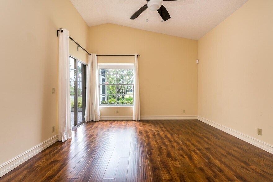 Building Photo - 8889 Odell Dr