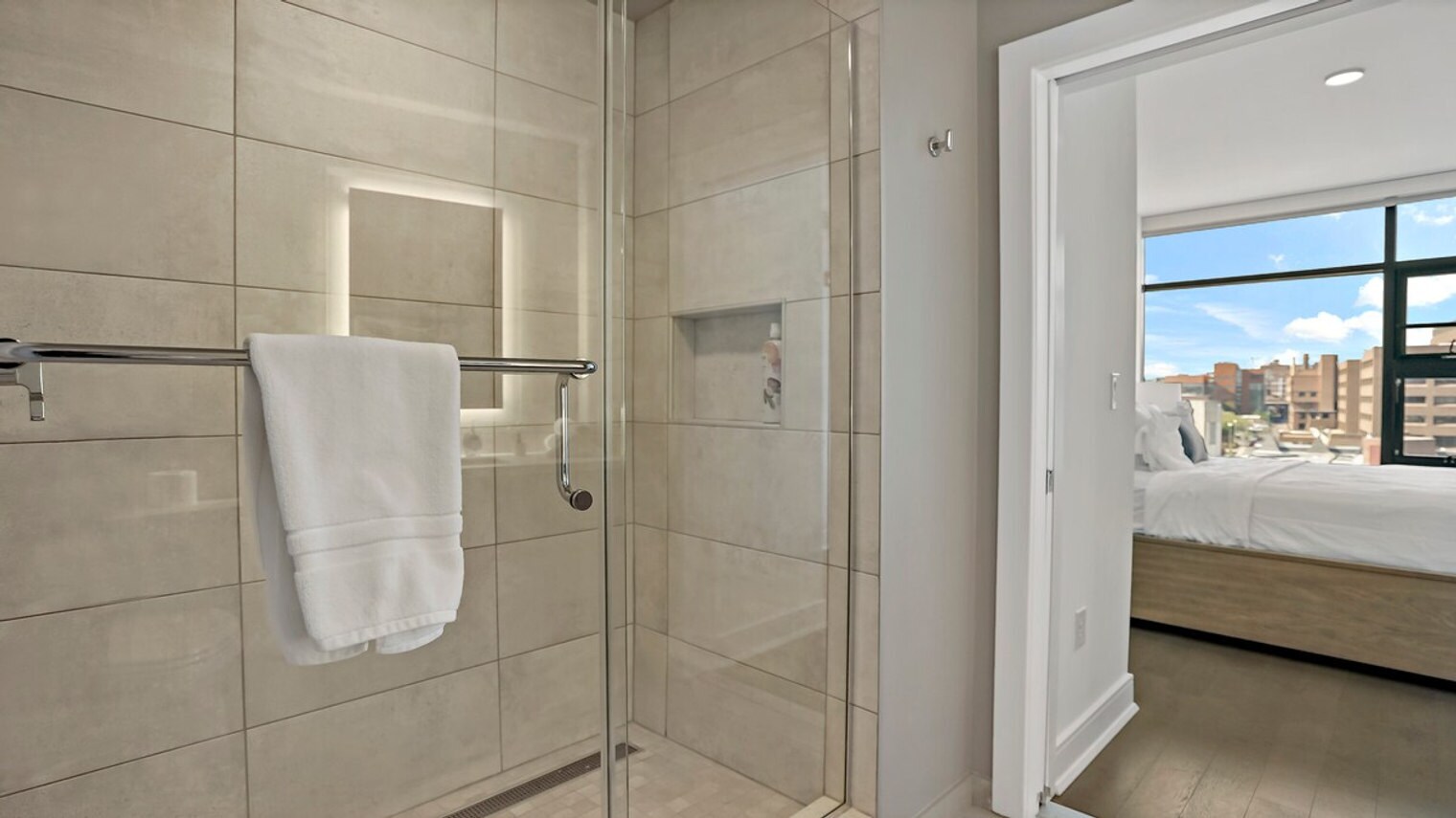 Building Photo - 1947 Vermont Ave NW