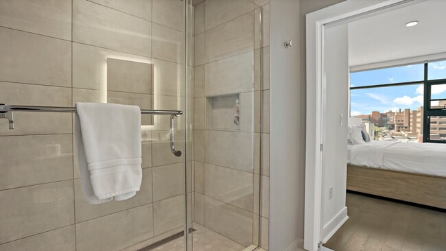 Building Photo - 1947 Vermont Ave NW