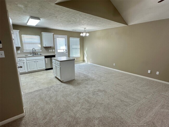 Building Photo - 4906 Comal River Loop