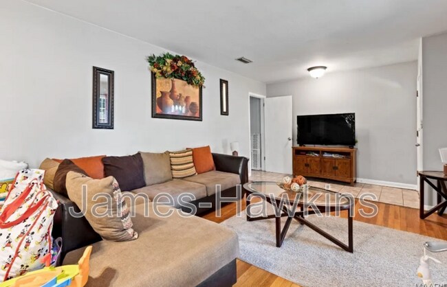 Building Photo - 1152 Woodbridge Dr