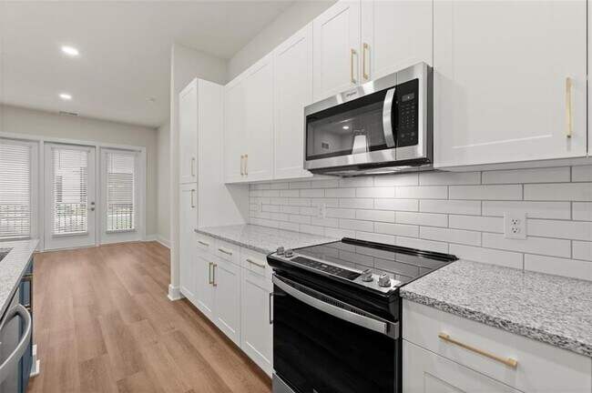 Building Photo - 2648 Sandy Plains Rd