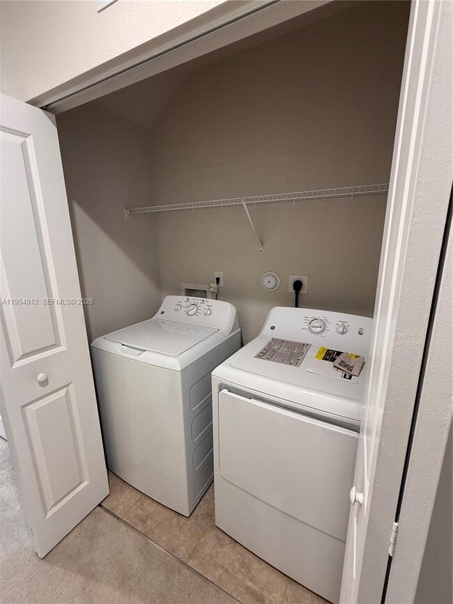 Building Photo - 585 NW 11th St