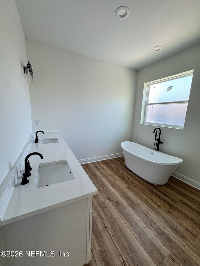 Building Photo - 2841 Post St