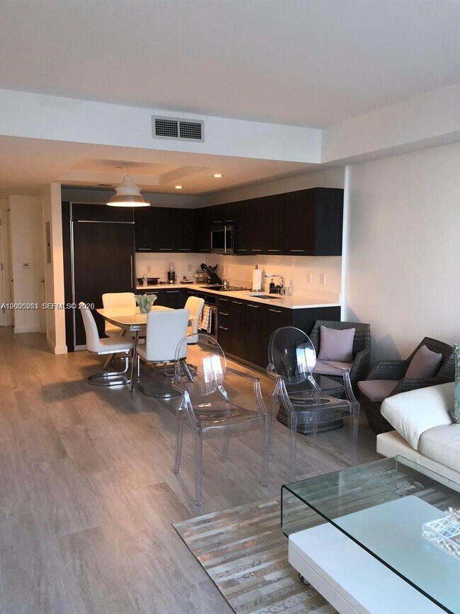 Building Photo - 55 SW 9th St