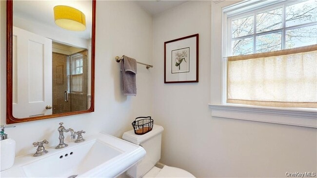 Building Photo - 25 East St