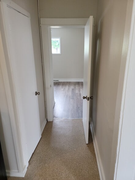 Building Photo - 410 Ramsdell St