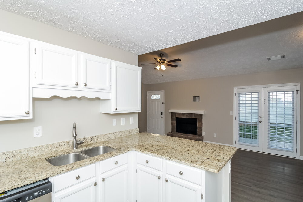 Building Photo - 2649 Laurel Ln NW