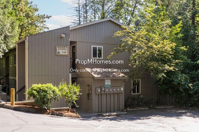 Building Photo - 2680 SW 87th Ave