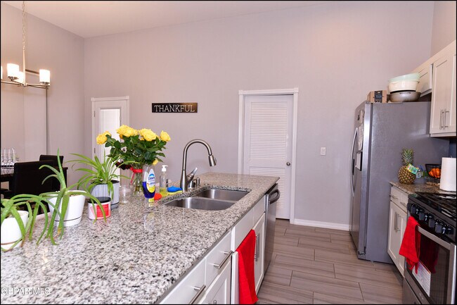 Building Photo - 14512 Charles Foster Ave