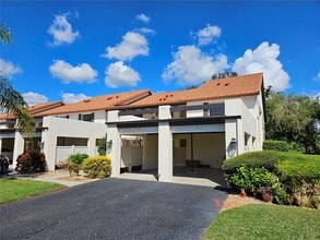 Building Photo - 744 Avenida Estancias