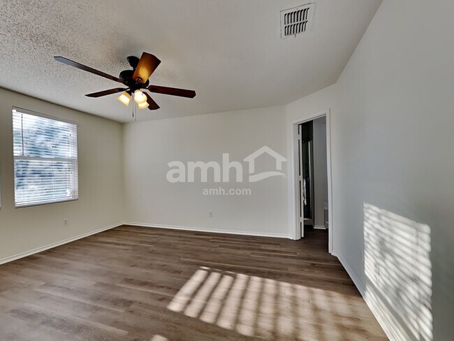 Building Photo - 3112 Amber Waves Ln