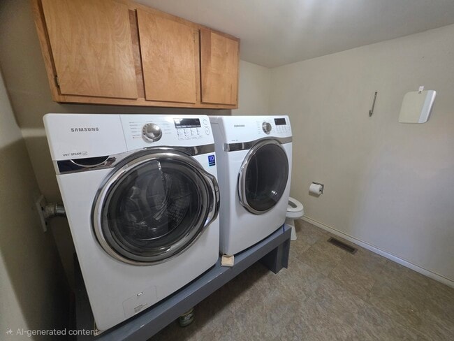 Building Photo - 302 Barton Ct