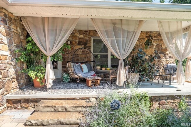 Building Photo - 1106 W Countryside Ln