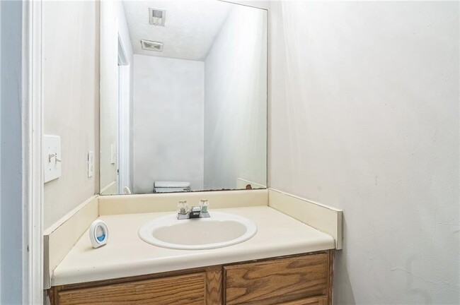 Building Photo - 5638 Fair Creek Way