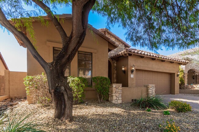 Building Photo - 6850 E Pearl St