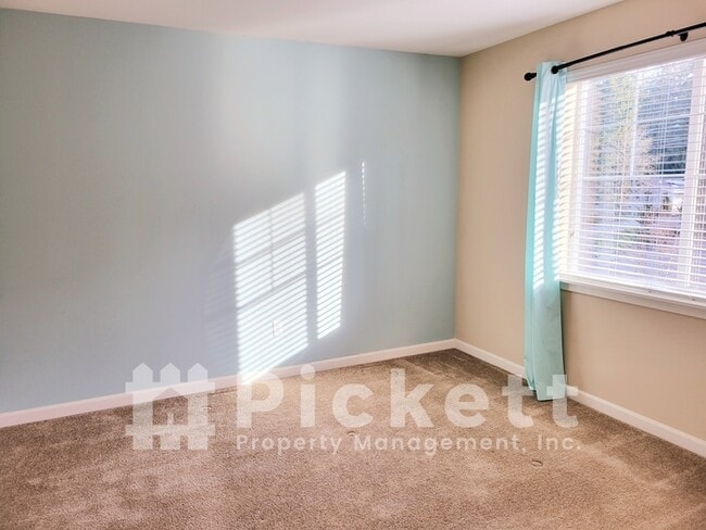 Building Photo - Original Model Home in Freestone at Bayside