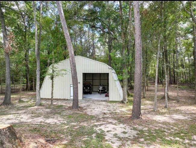Building Photo - 415 Lago Trace Dr