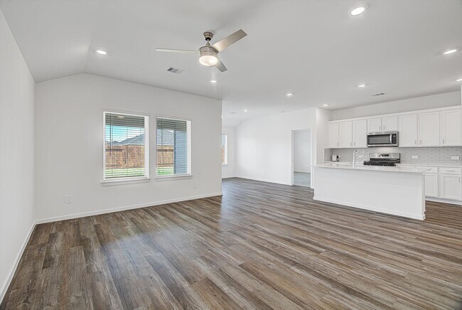 Building Photo - 20550 Fourier Dr