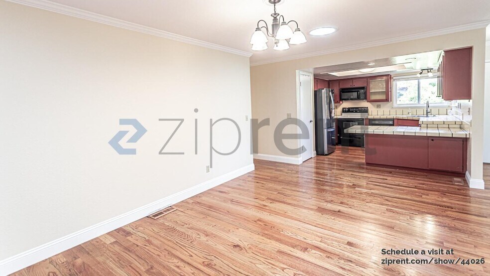 Building Photo - 5535 El Encanto Cir