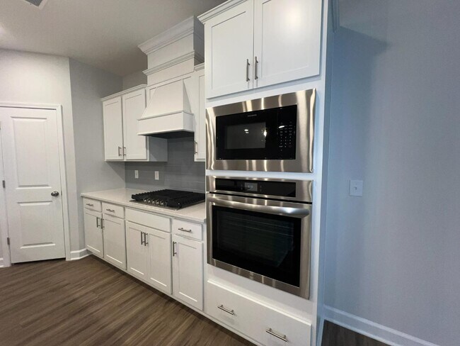 Building Photo - 35 Village Edge Dr