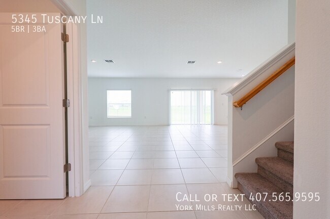 Building Photo - 5345 Tuscany Ln