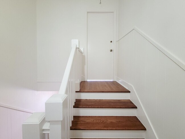 Building Photo - 1728 Hawthorne St