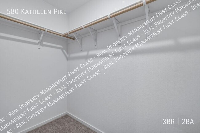 Building Photo - 580 Kathleen Pike