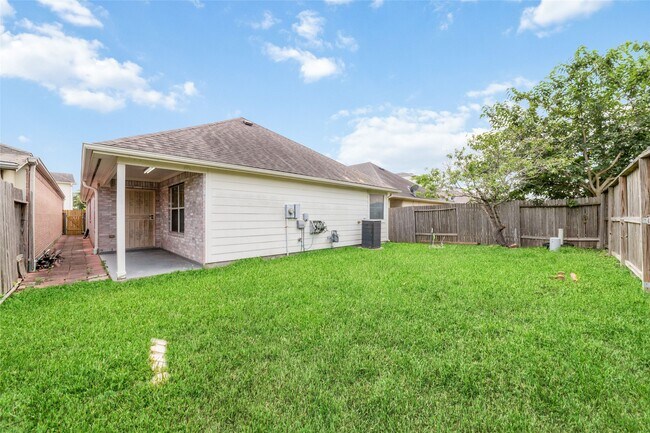 Building Photo - 13206 Rustic Garden Dr