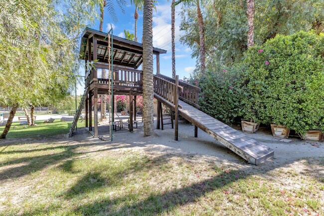 Building Photo - 80980 Vista Bonita Trail