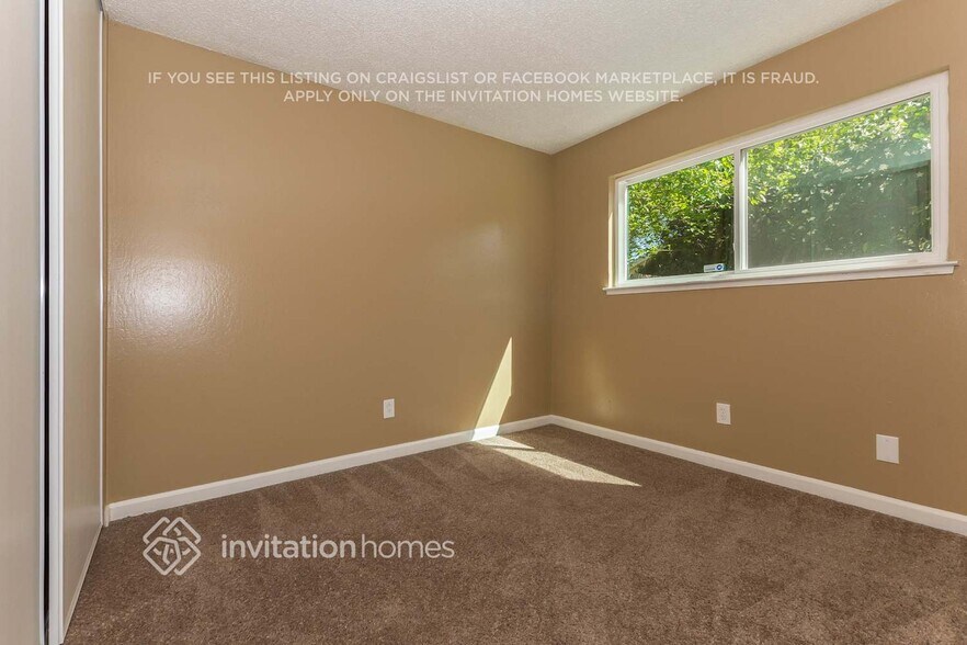 Building Photo - 3116 Bridgeford Dr