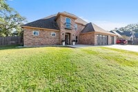 Building Photo - 213 E Peck Blvd