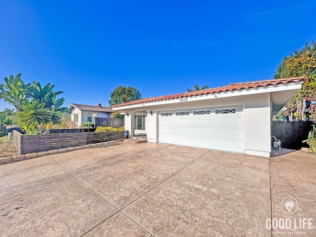 Building Photo - Beautiful 3BD/2BA W/ Private Pool, Attached Garage, and A/C in Clairemont!