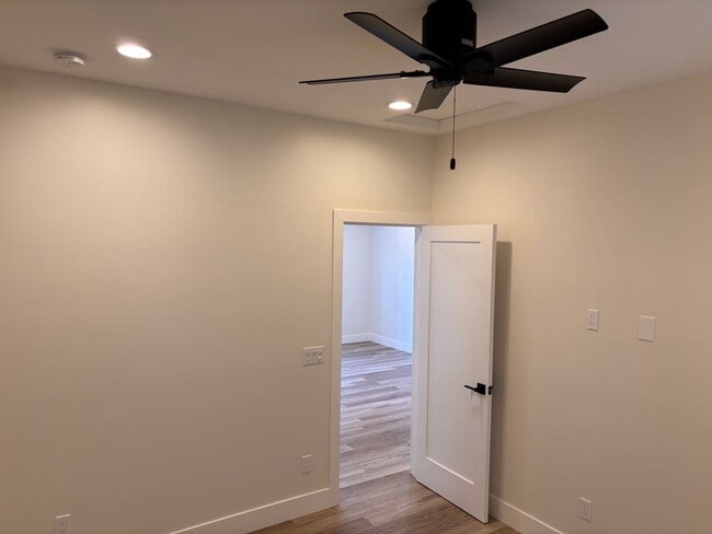 Building Photo - Brand New 2 Bedrooms 2 full baths home, AD...