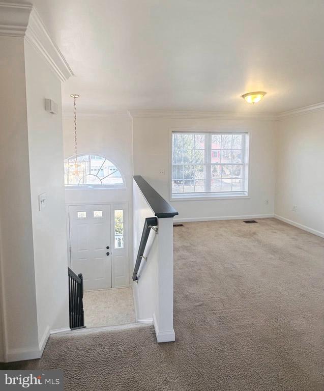 Building Photo - 92 Embassy Ct