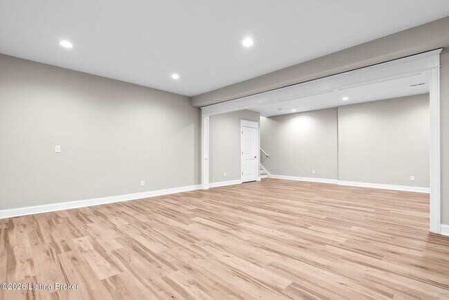 Building Photo - 6204 Moonseed St