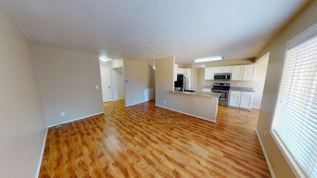 Building Photo - Tigard, Morning Hill - Summer Lake Neighborhood, Pet Friendly