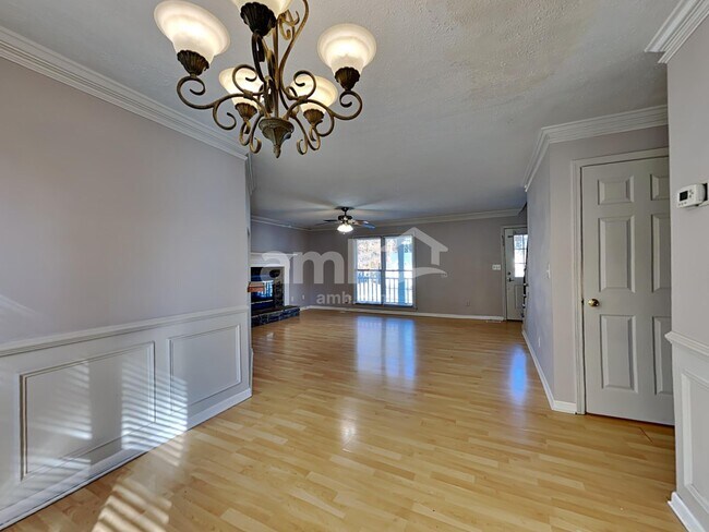 Building Photo - 420 Etowah Valley Way