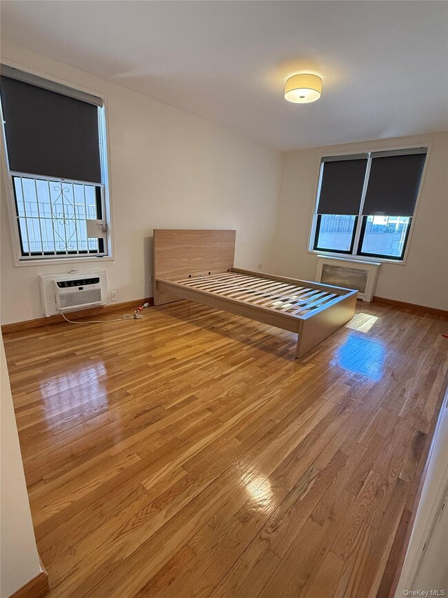 Building Photo - 137-05 Franklin Ave