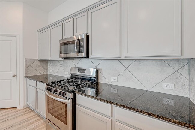 Building Photo - 3718 Whirling Wy