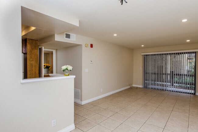 Building Photo - 22100 Burbank Blvd