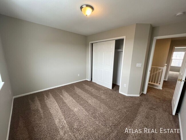 Building Photo - 6423 Elsinore Dr