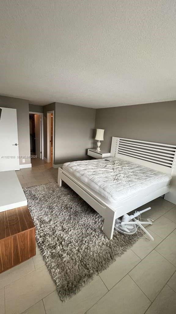 Building Photo - 3015 N Ocean Blvd