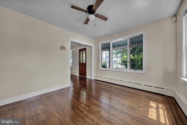 Building Photo - 7400 Tabor Ave