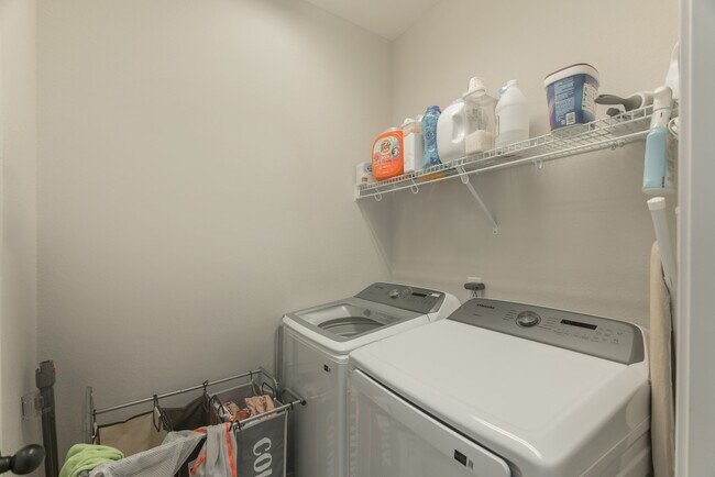 Building Photo - 51 N Marshside Pl